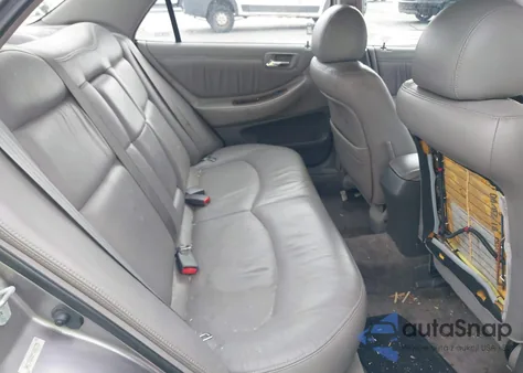 2000 Honda Accord 2.3 Ex from USA, damaged, VIN 1HGCG6685YA088379